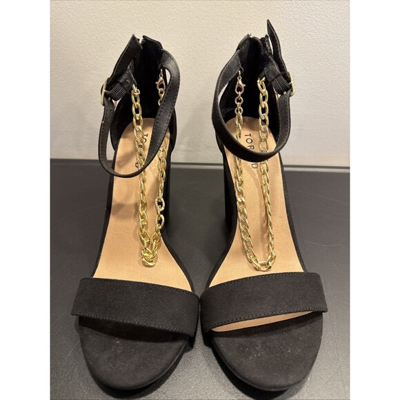 Torrid Heels Black Faux Suede Ankle Strap Gold Chain Heeled Sandals Size 10ww - Picture 1 of 10